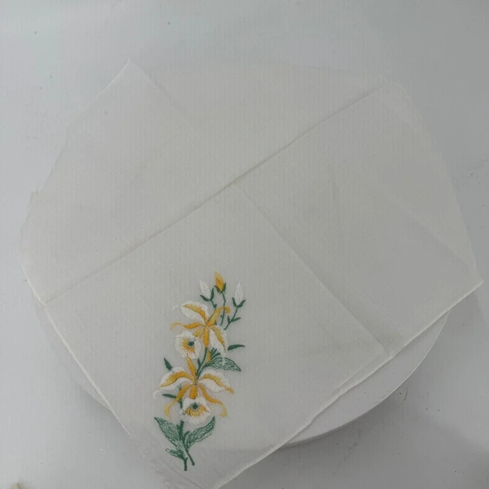 Vtg handkerchief featuring delicate yellow and green embroidered lily flowers. - Picture 4 of 4